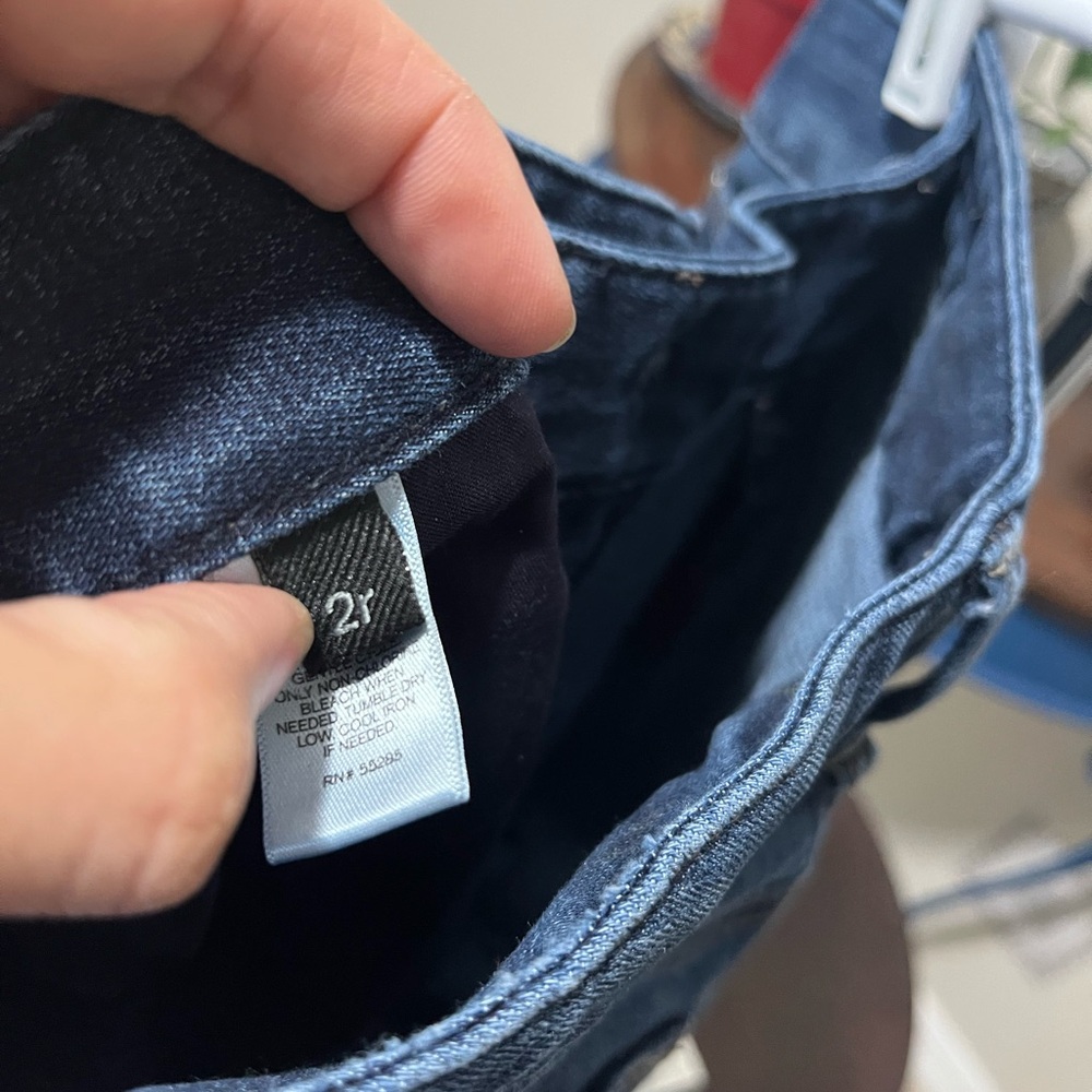 Express Low Rise Jeans - 2 - Picture 6 of 8